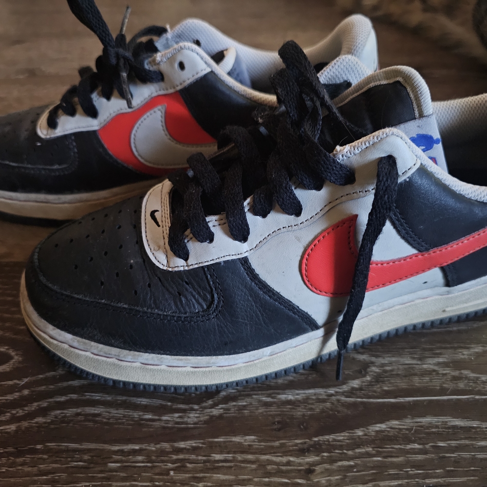 Nike Black and Red Sneakers Classic Design